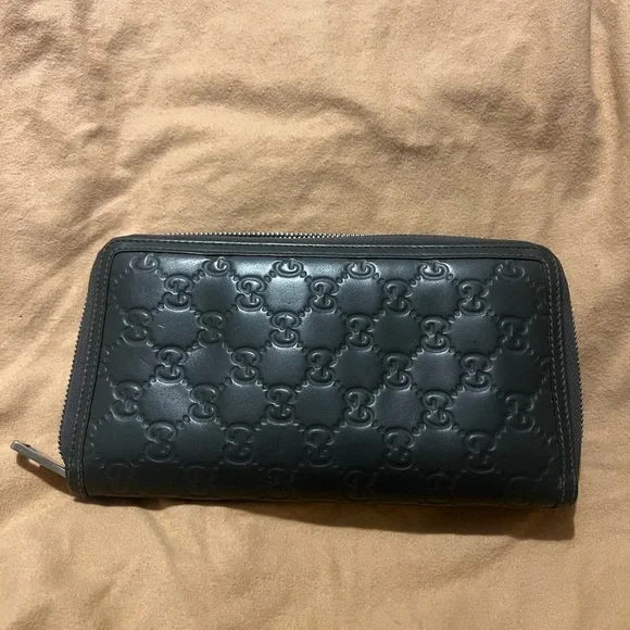 Gucci Dark Gray Leather Zip Wallet - Picture 2 of 12